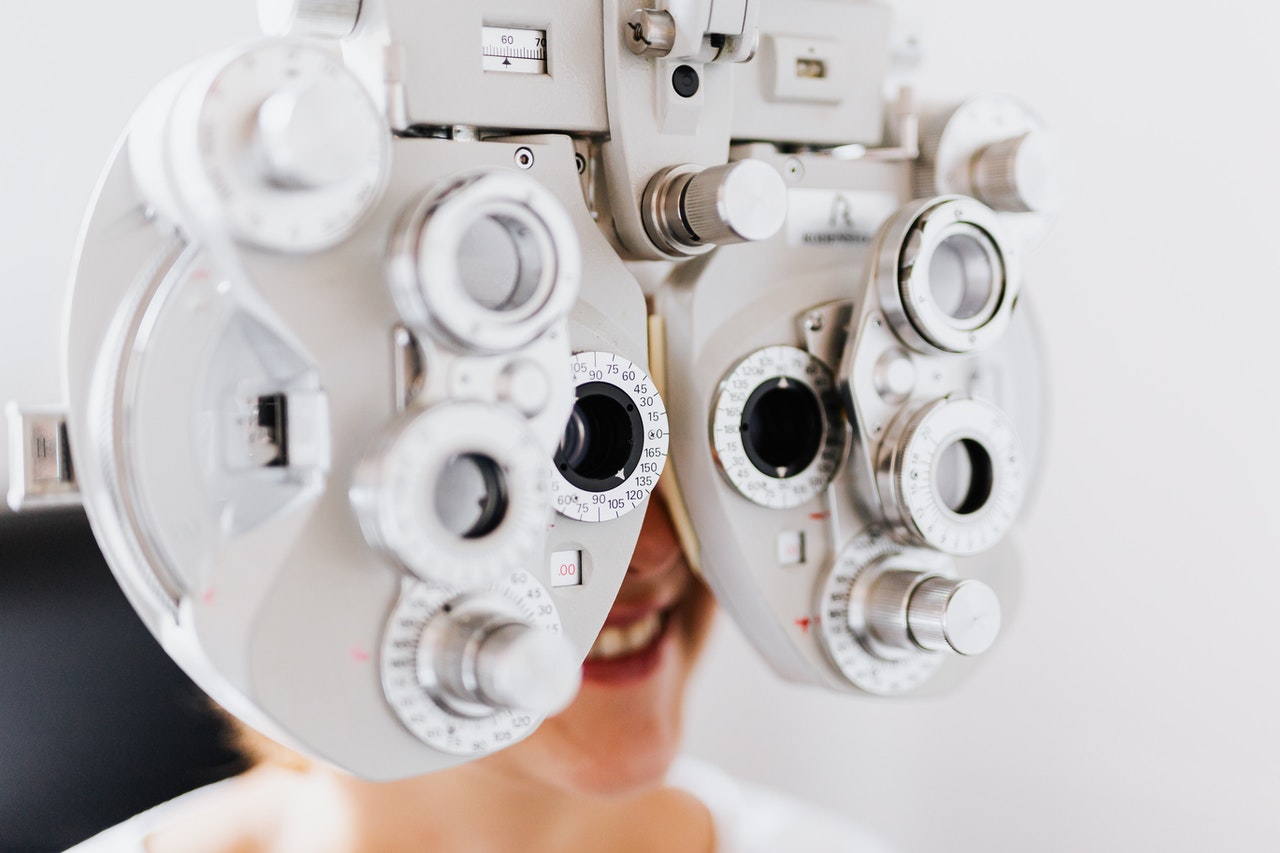 woman having eye test