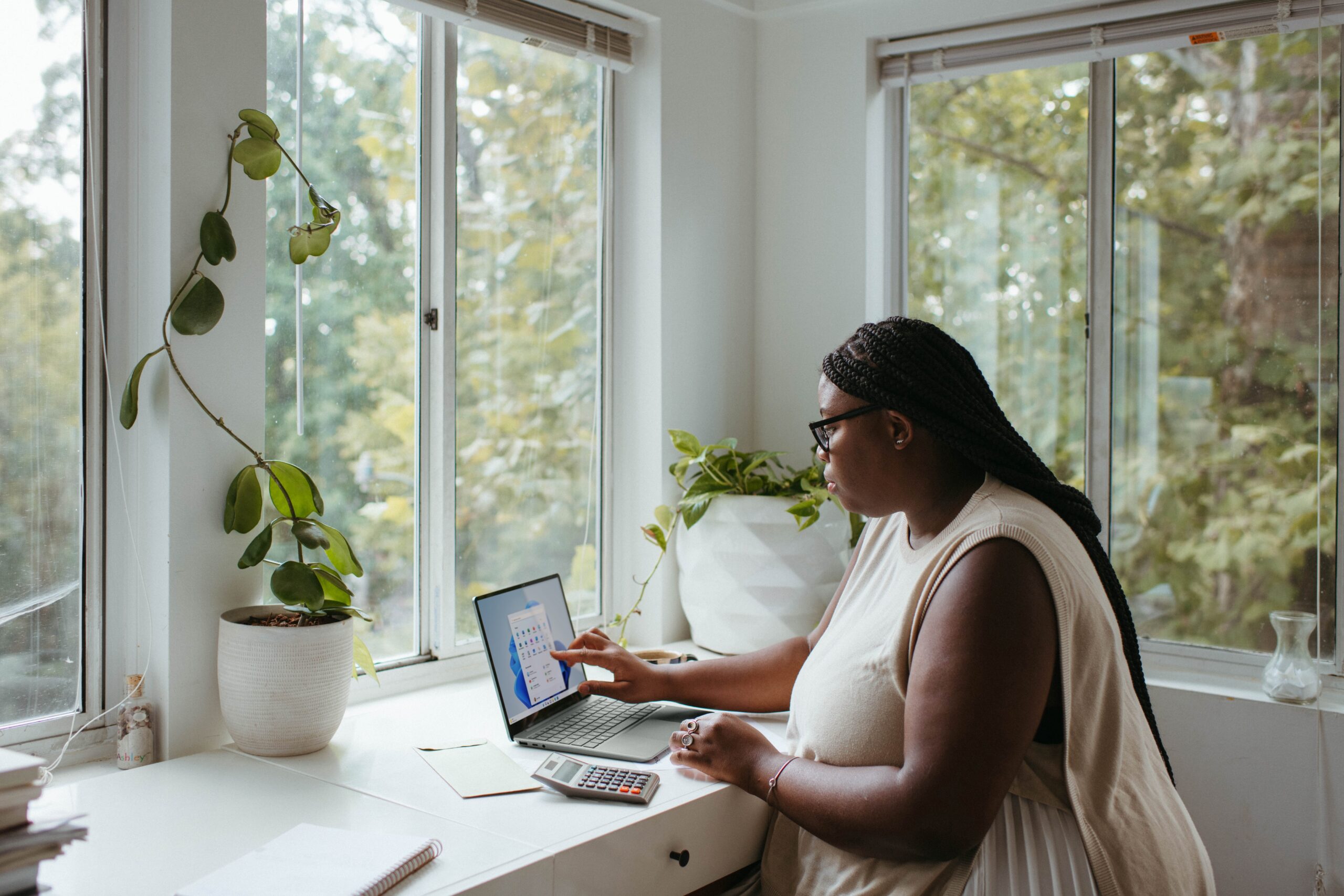 woman working on a laptop